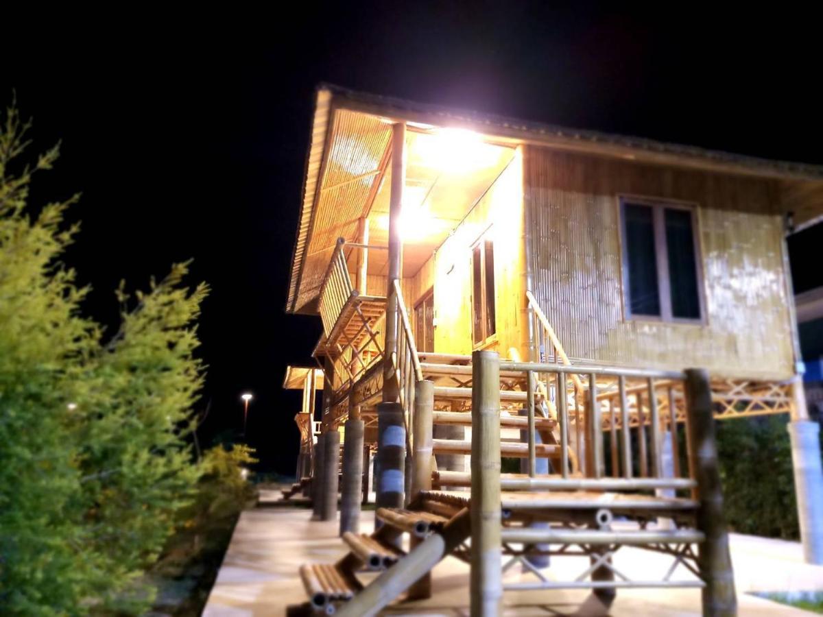 คูณ-เนื่อง ฟาร์ม สเตย์ หัวหิน Koon & Nueang Farm Stay Hua Hin Ban Bo Fai Dış mekan fotoğraf