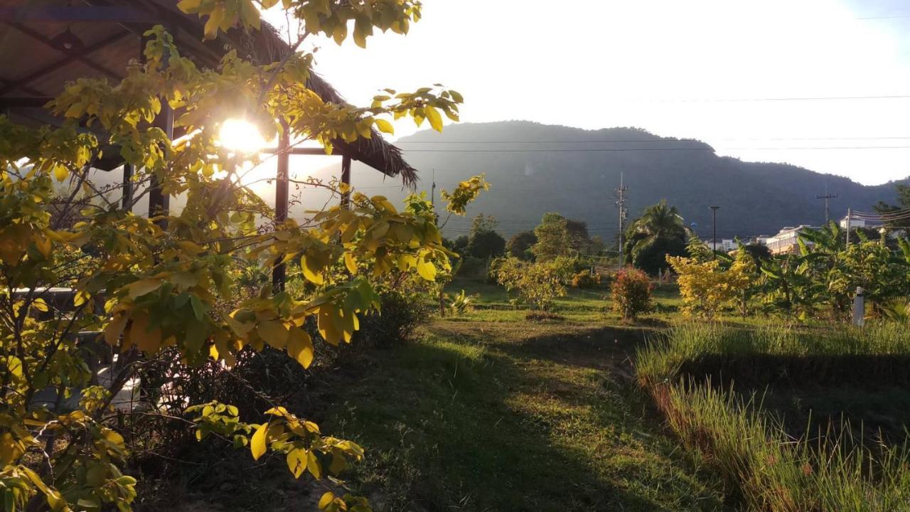 คูณ-เนื่อง ฟาร์ม สเตย์ หัวหิน Koon & Nueang Farm Stay Hua Hin Ban Bo Fai Dış mekan fotoğraf