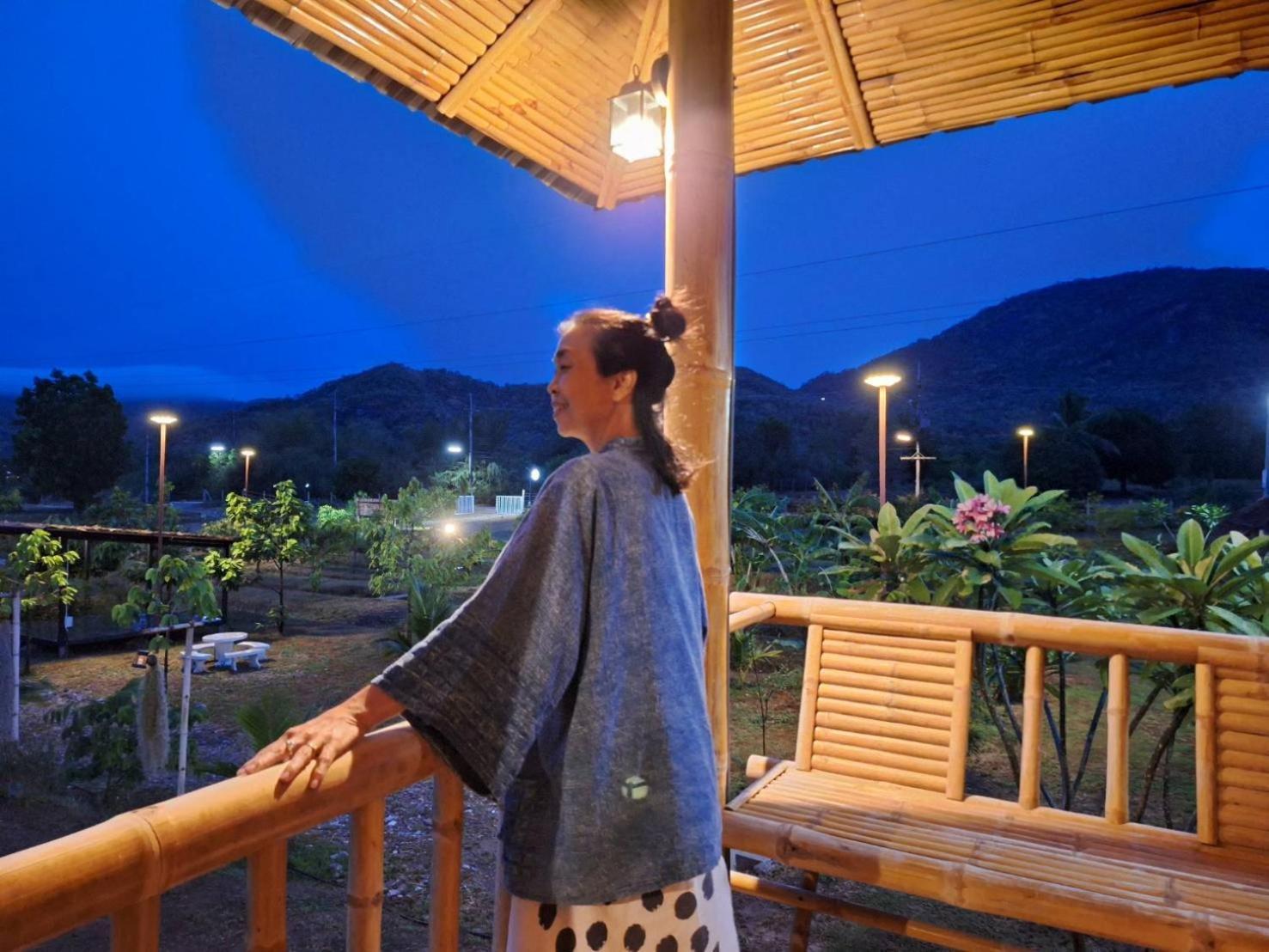คูณ-เนื่อง ฟาร์ม สเตย์ หัวหิน Koon & Nueang Farm Stay Hua Hin Ban Bo Fai Dış mekan fotoğraf