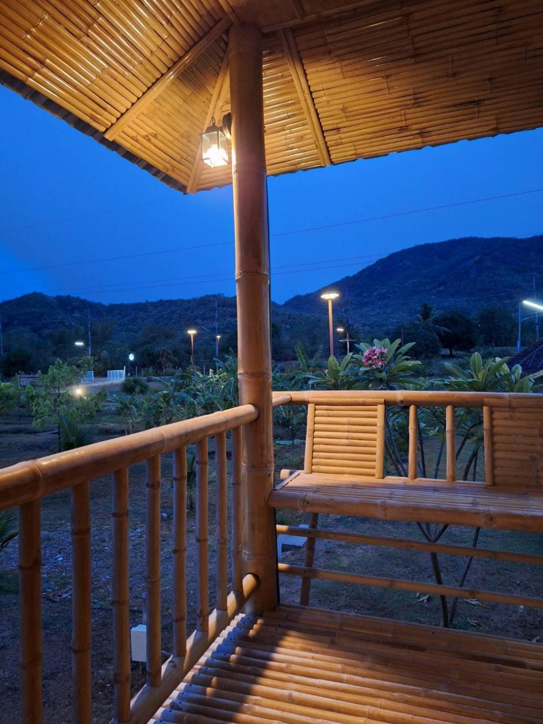 คูณ-เนื่อง ฟาร์ม สเตย์ หัวหิน Koon & Nueang Farm Stay Hua Hin Ban Bo Fai Dış mekan fotoğraf